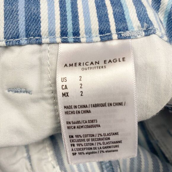 American Eagle Blue White Stripe Hi Rise Denim Jean Mom Shorts Size 2 Women - Picture 5 of 5